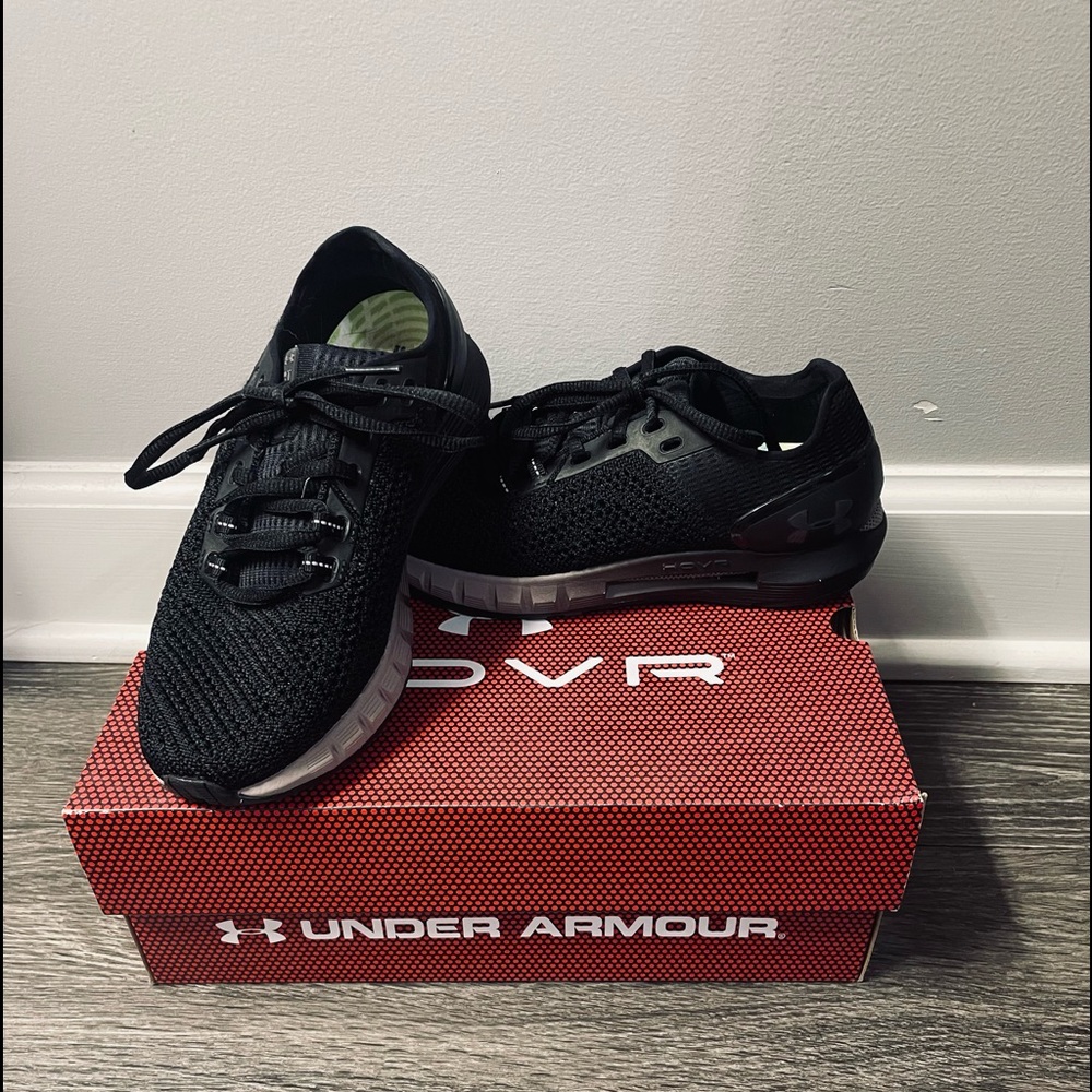 New W/O tags Under Armour sneakers